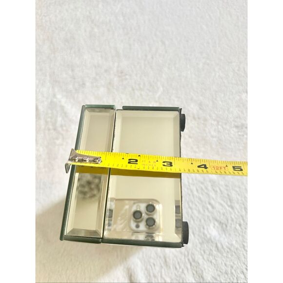 Tahari Glass jewelry box with rhinestone bow 8 1/4 x 4 1/2 x 3 3/4 inches - Picture 10 of 10